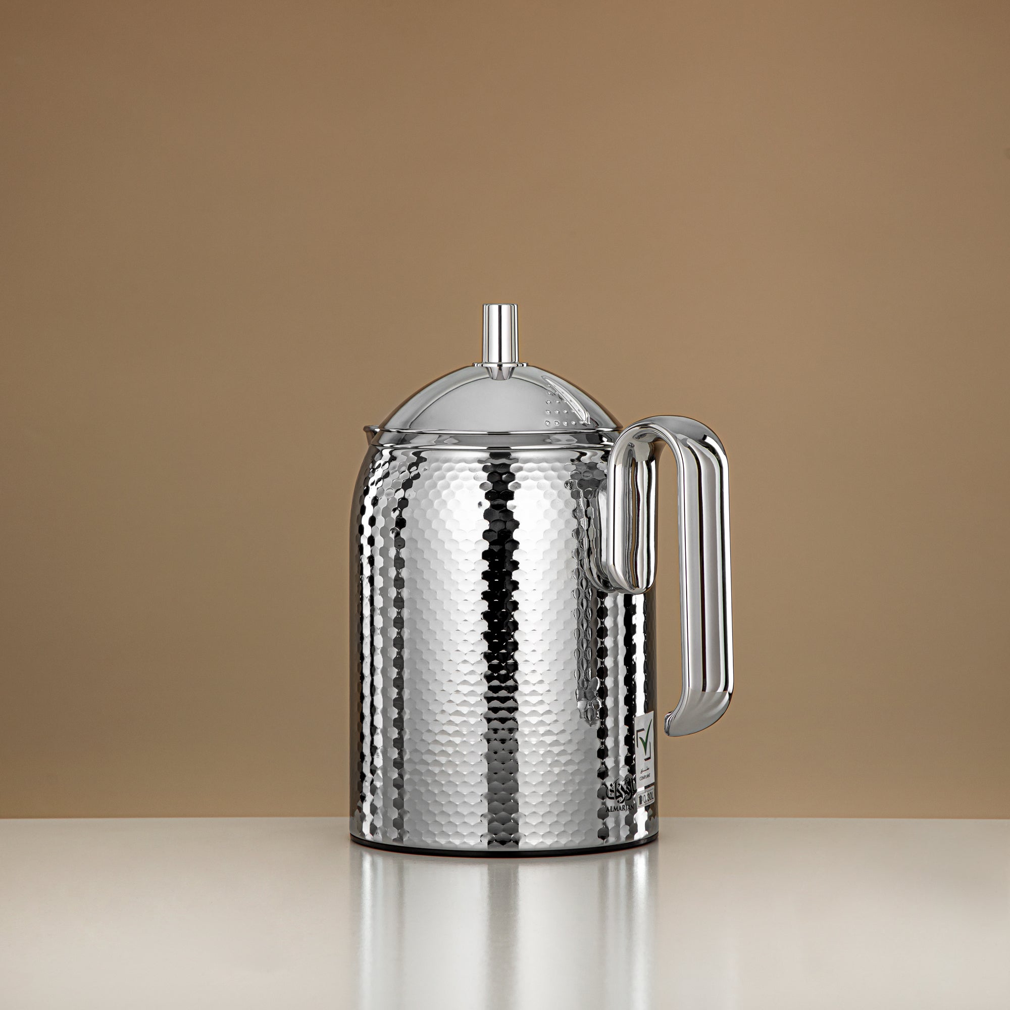 Almarjan Vacuum Flask Hammered Metal Body Glass Refill 0.3L (CHA-HC-030S) – Elegant Single-Serve Flask