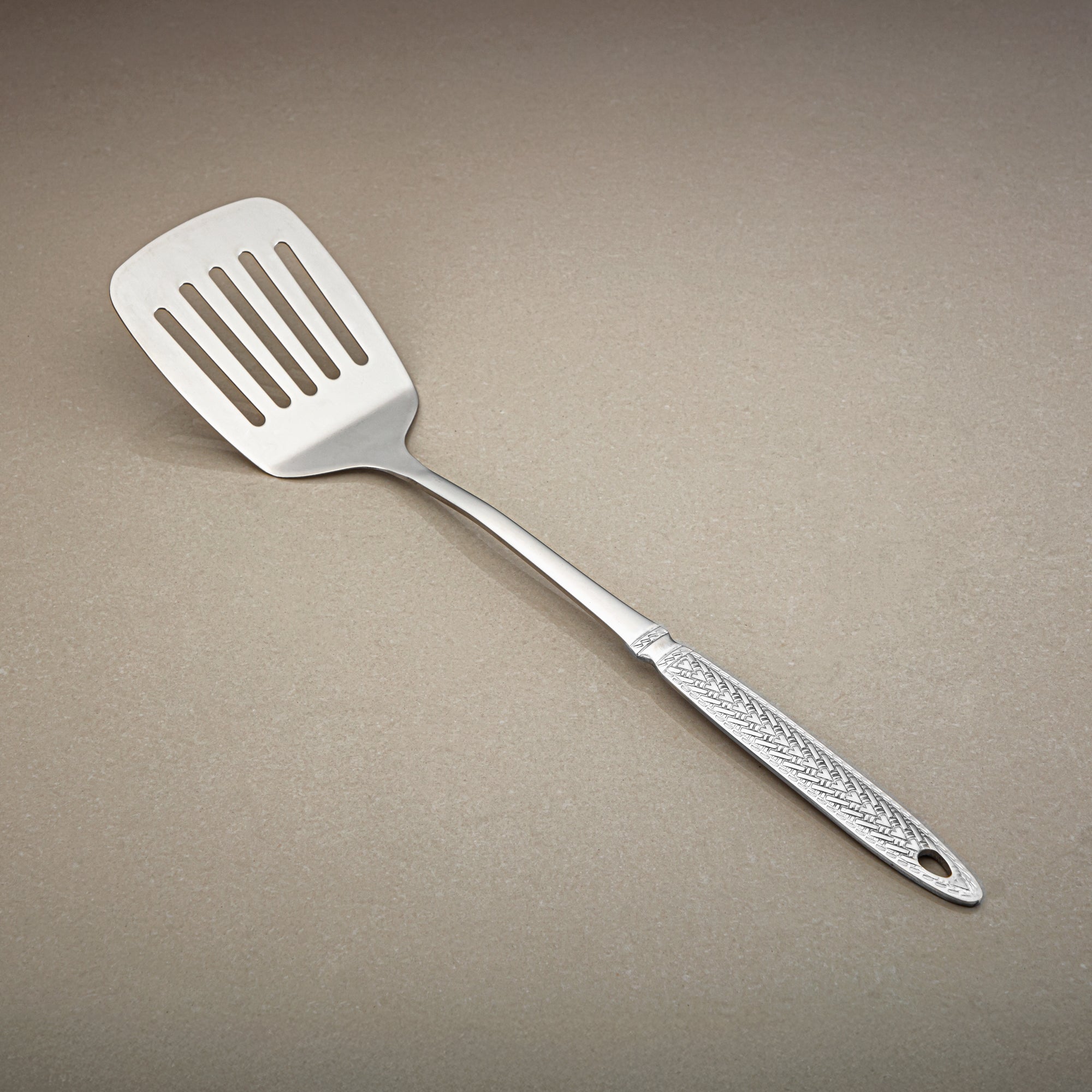 Almarjan Slotted Turner, Stainless Steel, Silver (CUT0010500) Elegant Flatware