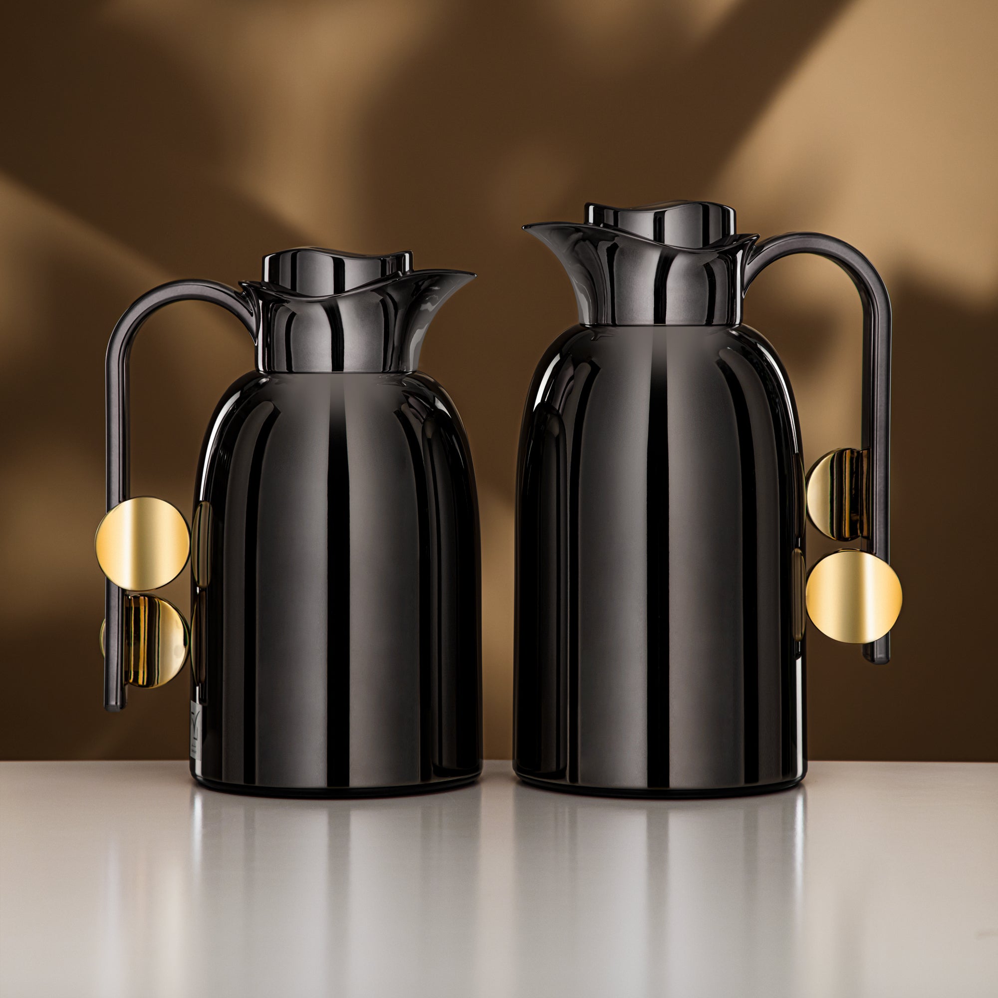 Almarjan Vacuum Flask Set 0.7L + 1L Gun Black & Gold