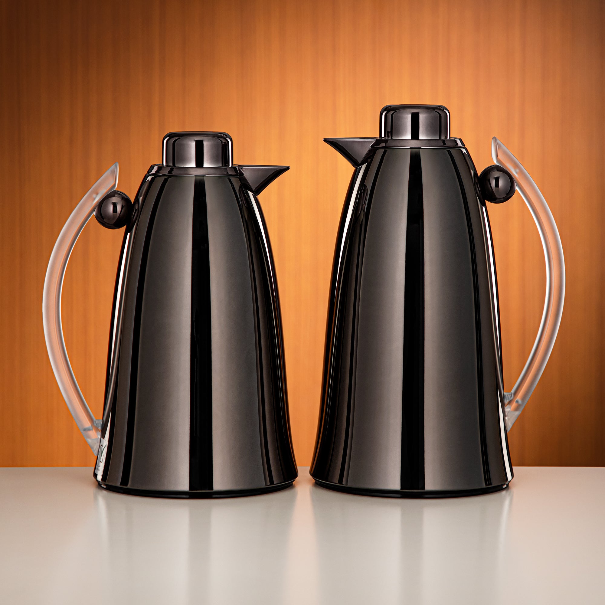 Almarjan Vacuum Flask Set 0.7L & 1L Gun Black & Frost