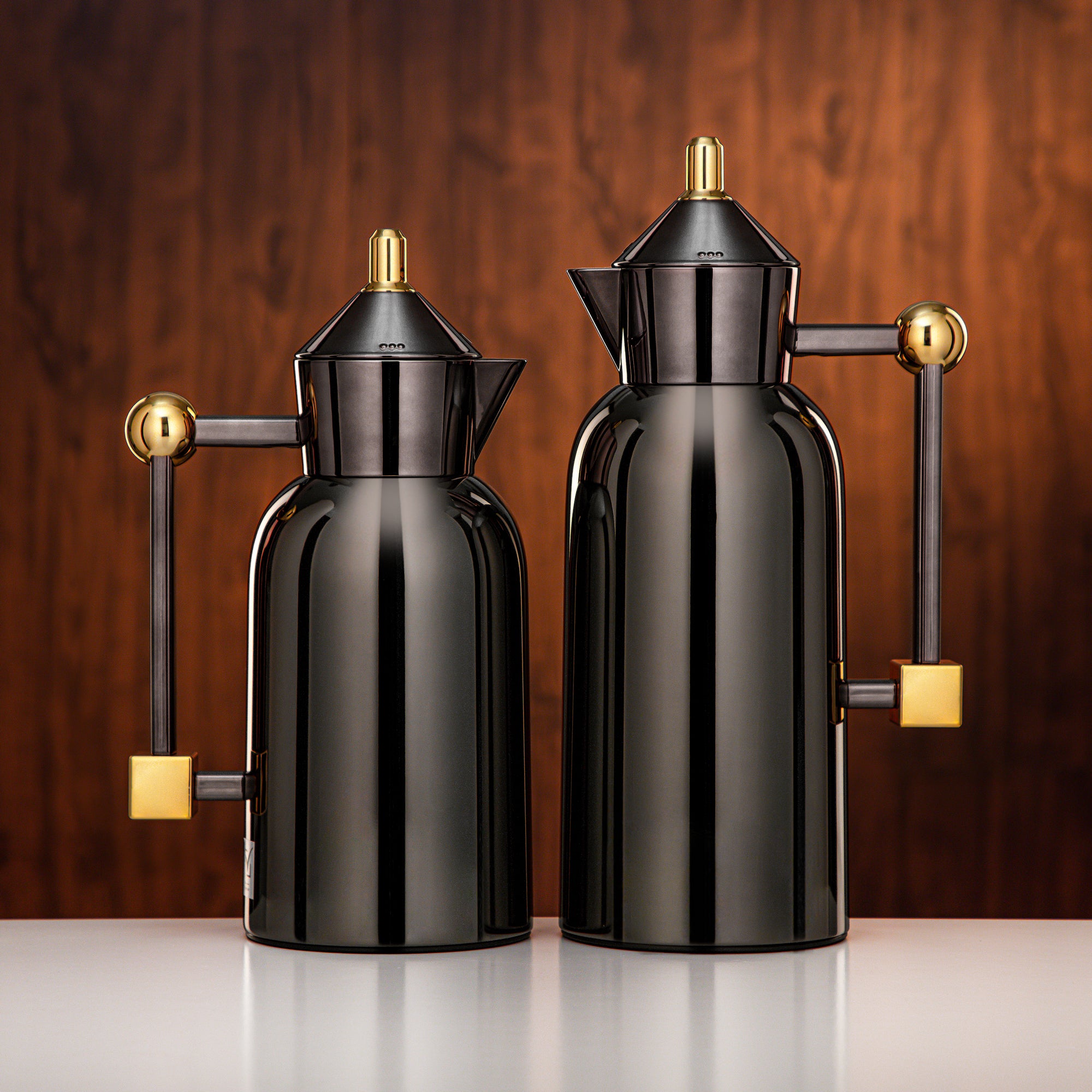Almarjan Vacuum Flask Set 0.7L + 1L Gun Black & Gold