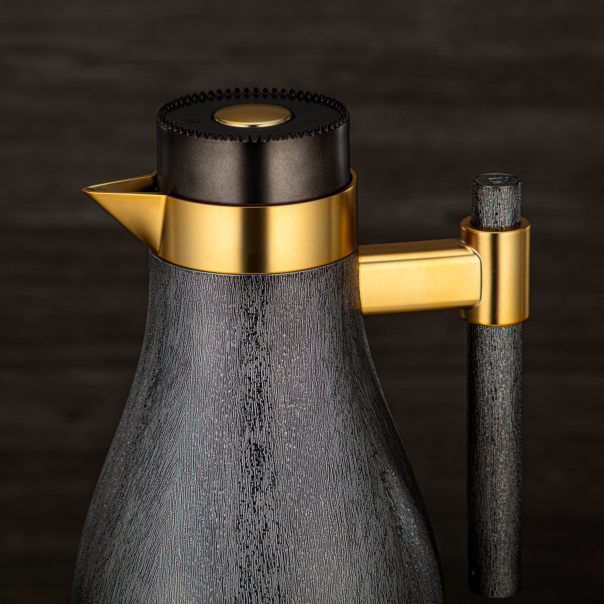 Almarjan Vacuum Flask Set ABS Push Button 1L + 1L Matt Gun Black & Matt Gold (GOK-NBK-MNBK-MG) - Elegant Serving