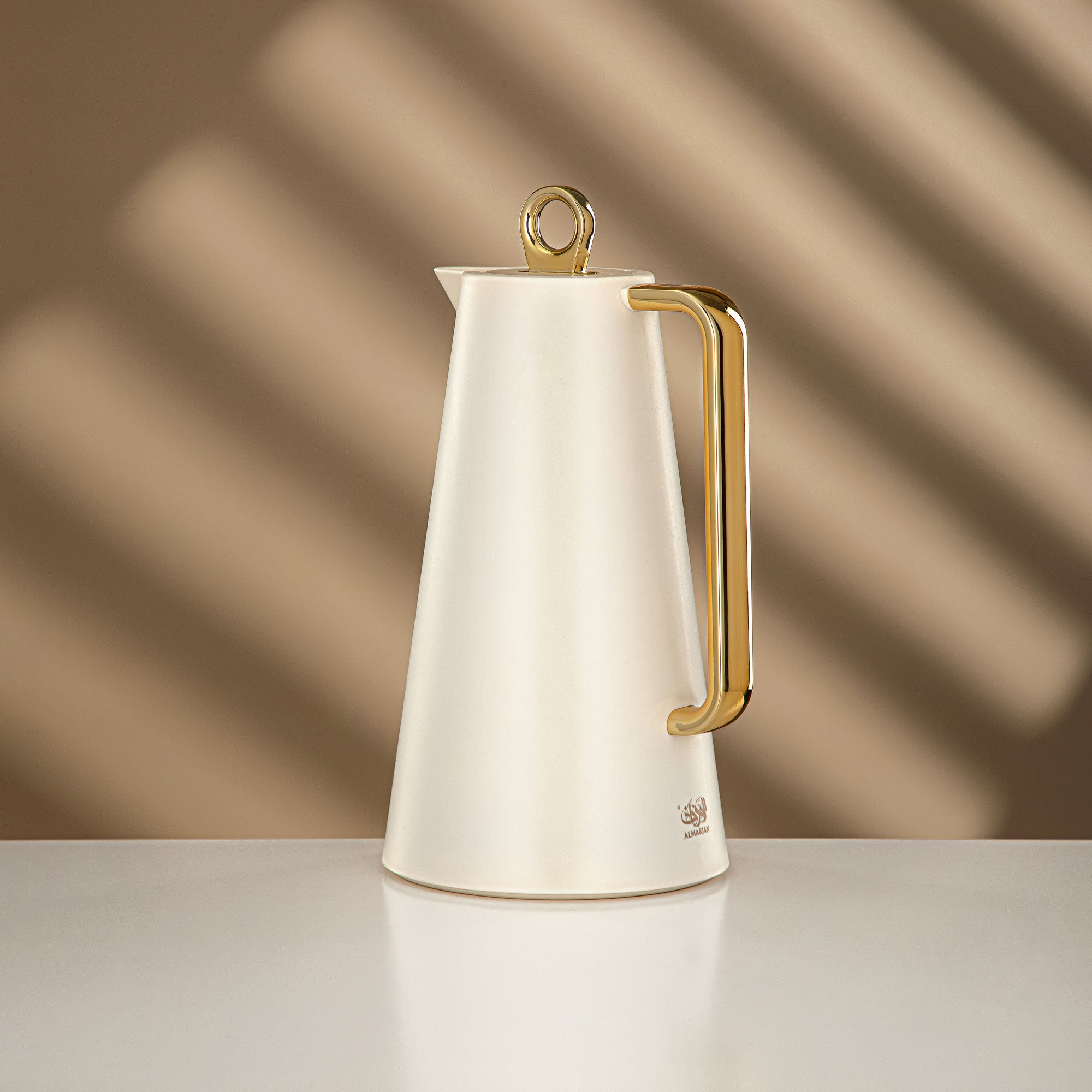 Almarjan Vacuum Flask Set Ivory & Gold