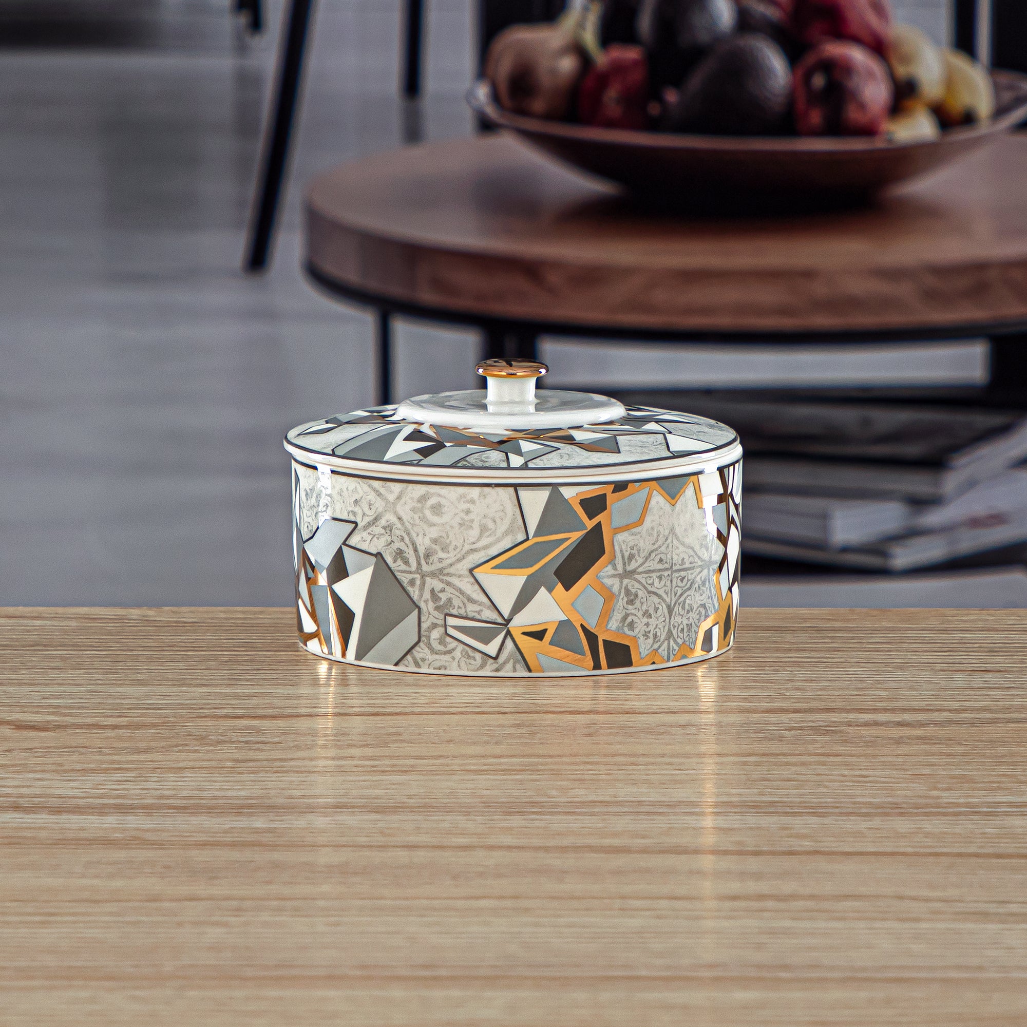 وعاء بورسلين من تشكيلة فنون بغطاء 11 سم - 1235