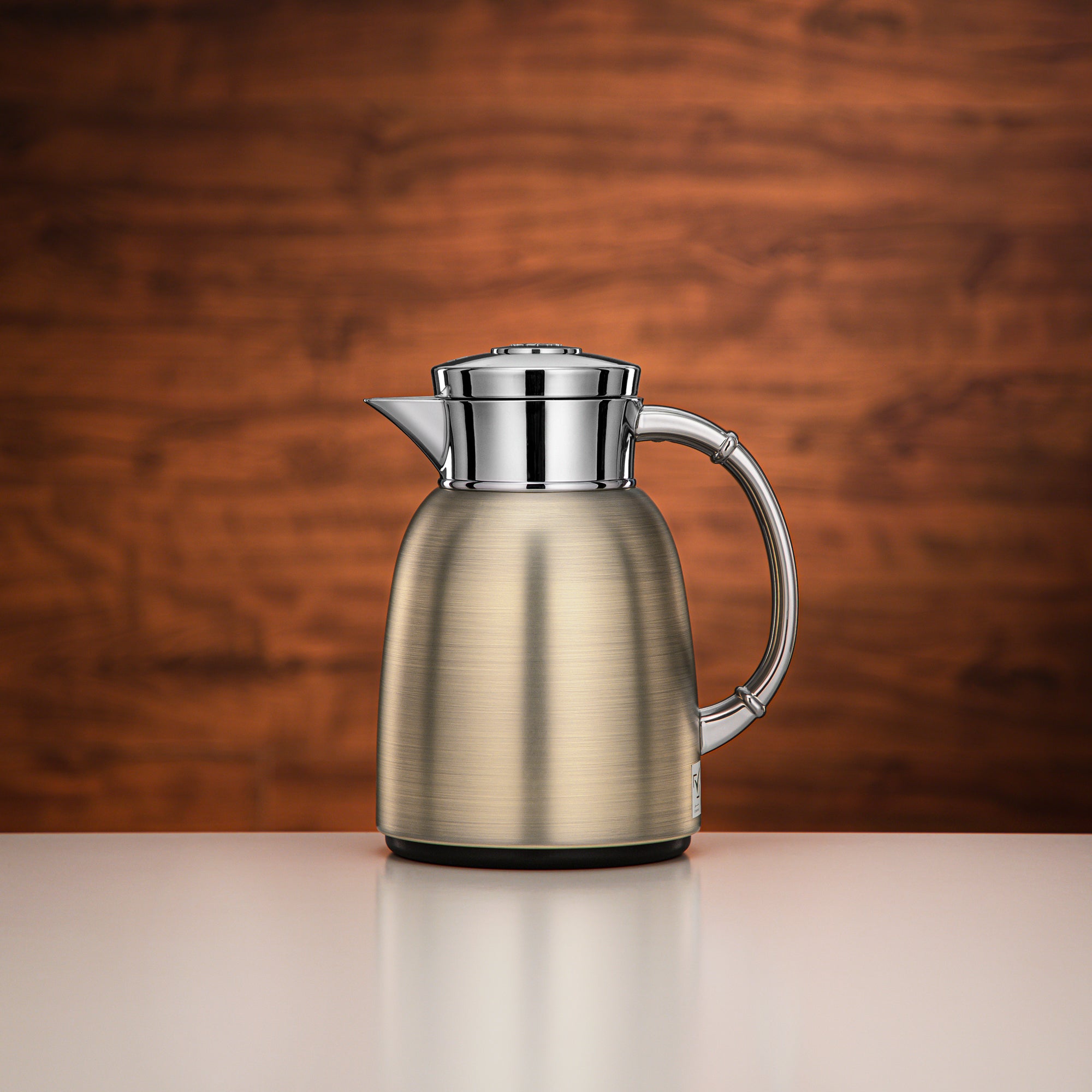 Almarjan Vacuum Flask 0.65L Brushed Gold