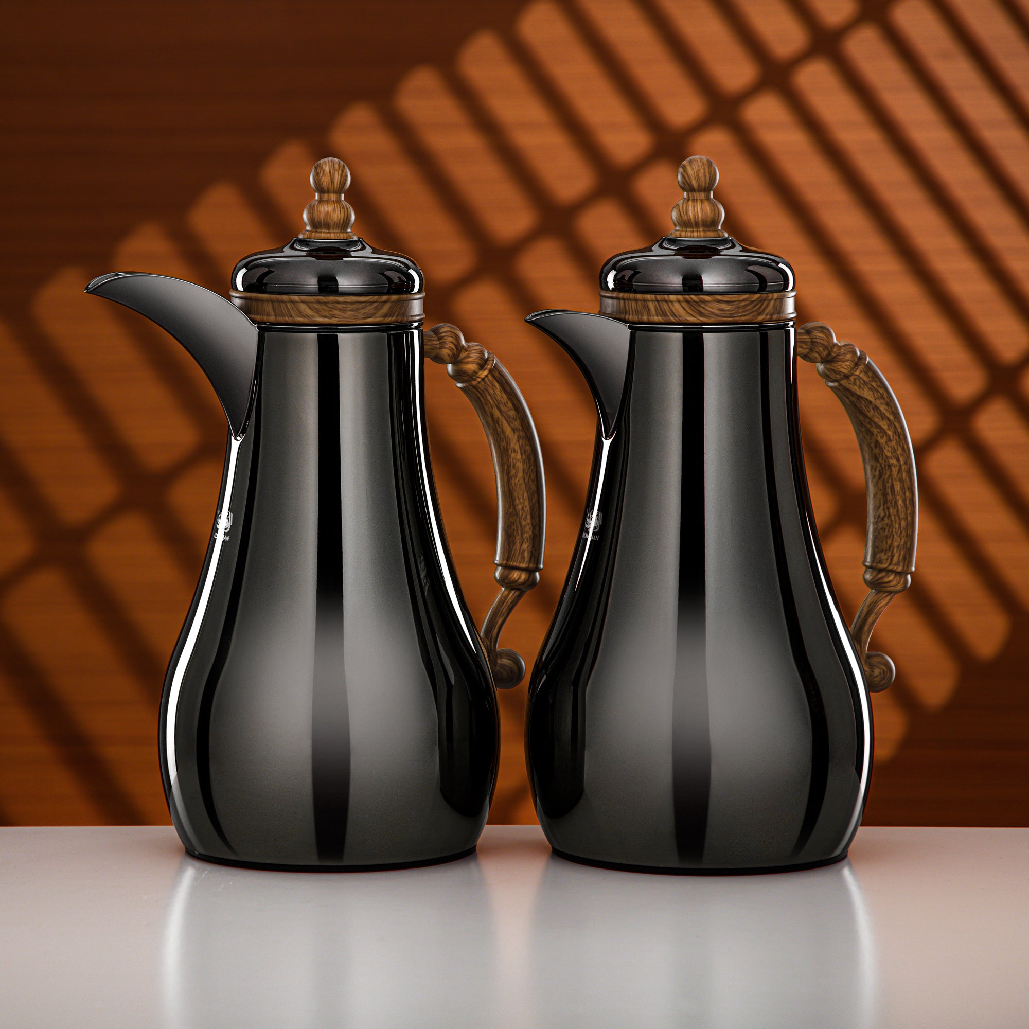 Almarjan Vacuum Flask Set 1L + 1L Black Nickel & Light Wood