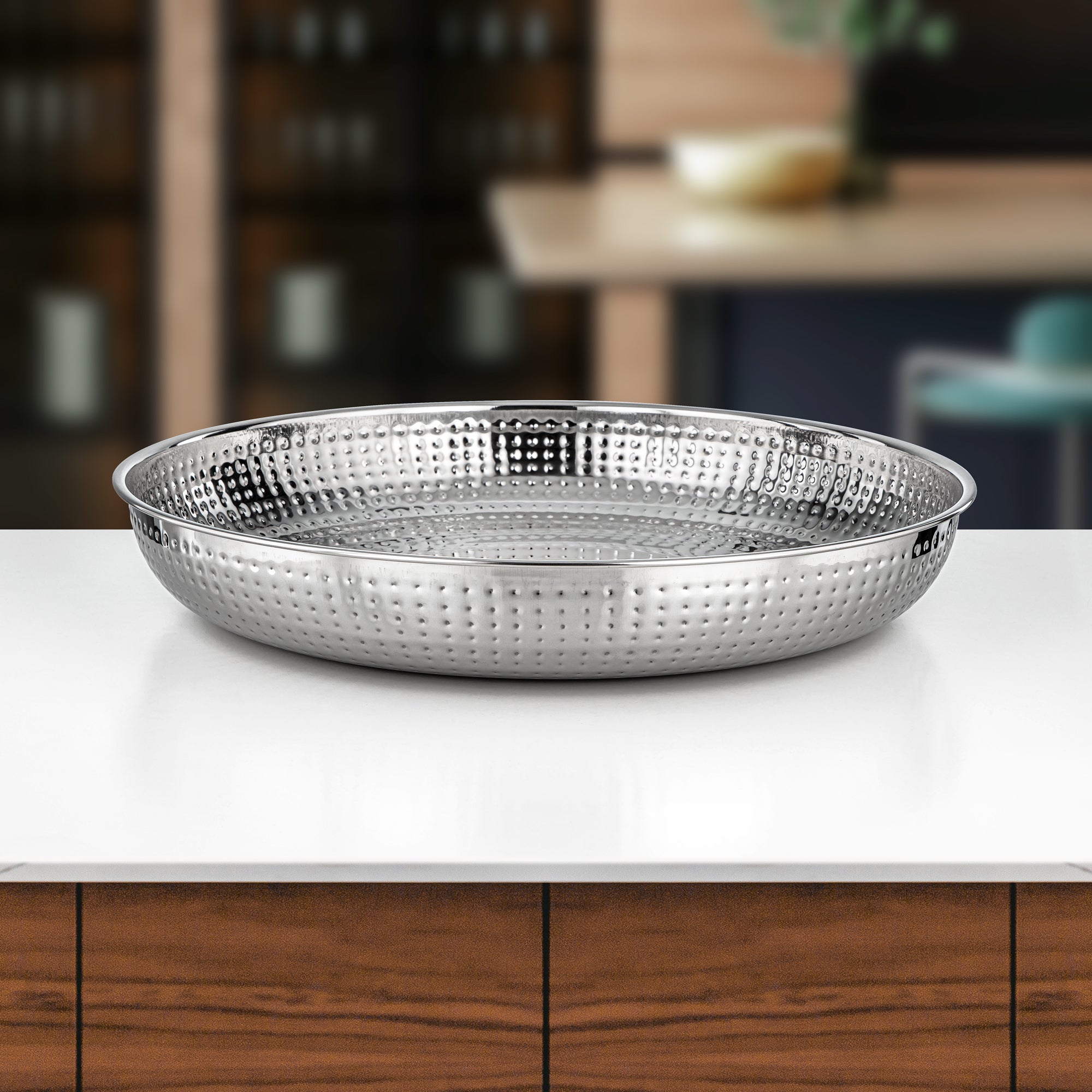 Almarjan Bread Tray Stainless Steel Hammered Mirror Finish 45 cm (H24M2) – Breakfast Serveware | Ramadan & Gatherings