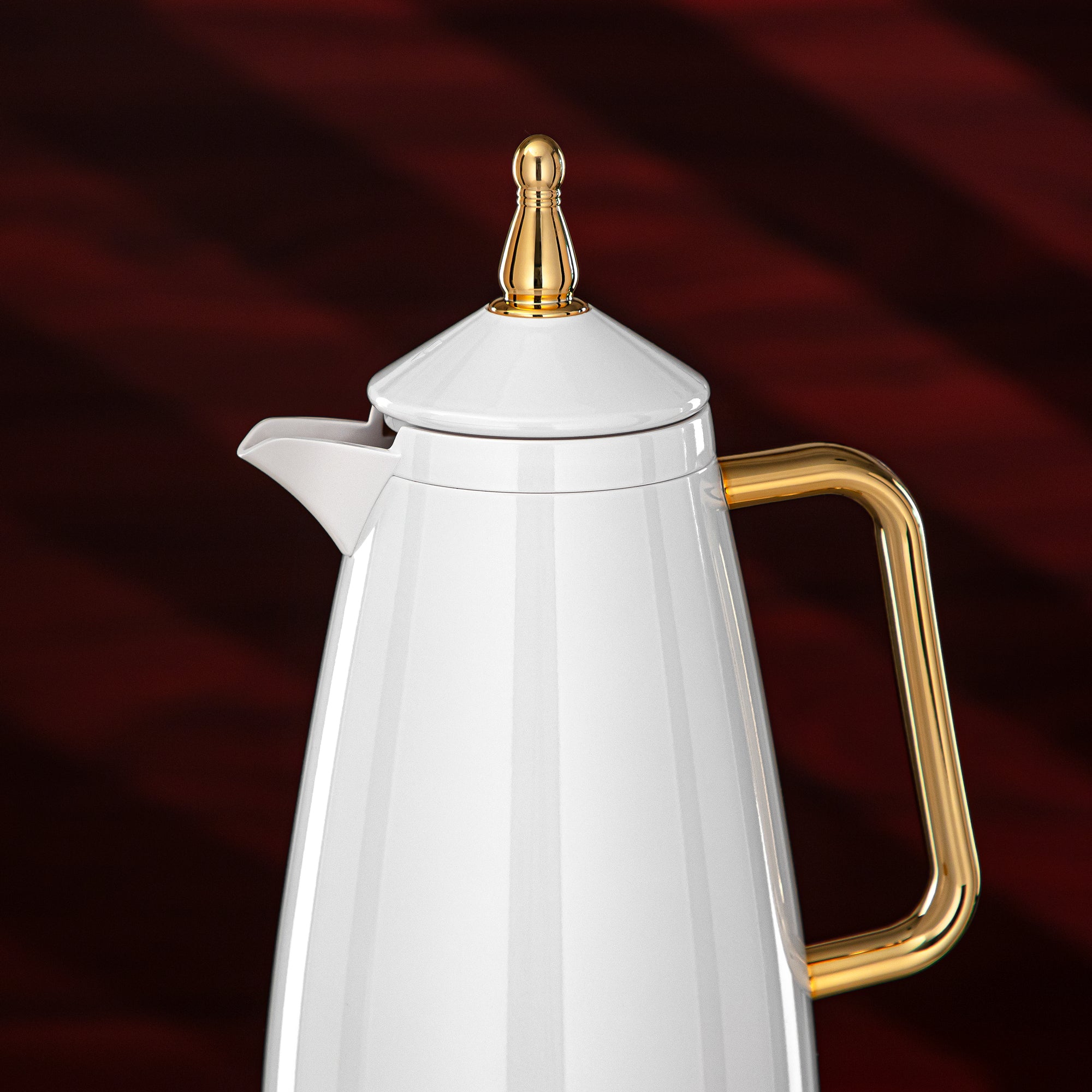 طقم ترامس المرجان 1 لتر + 1 لتر أبيض وذهبي