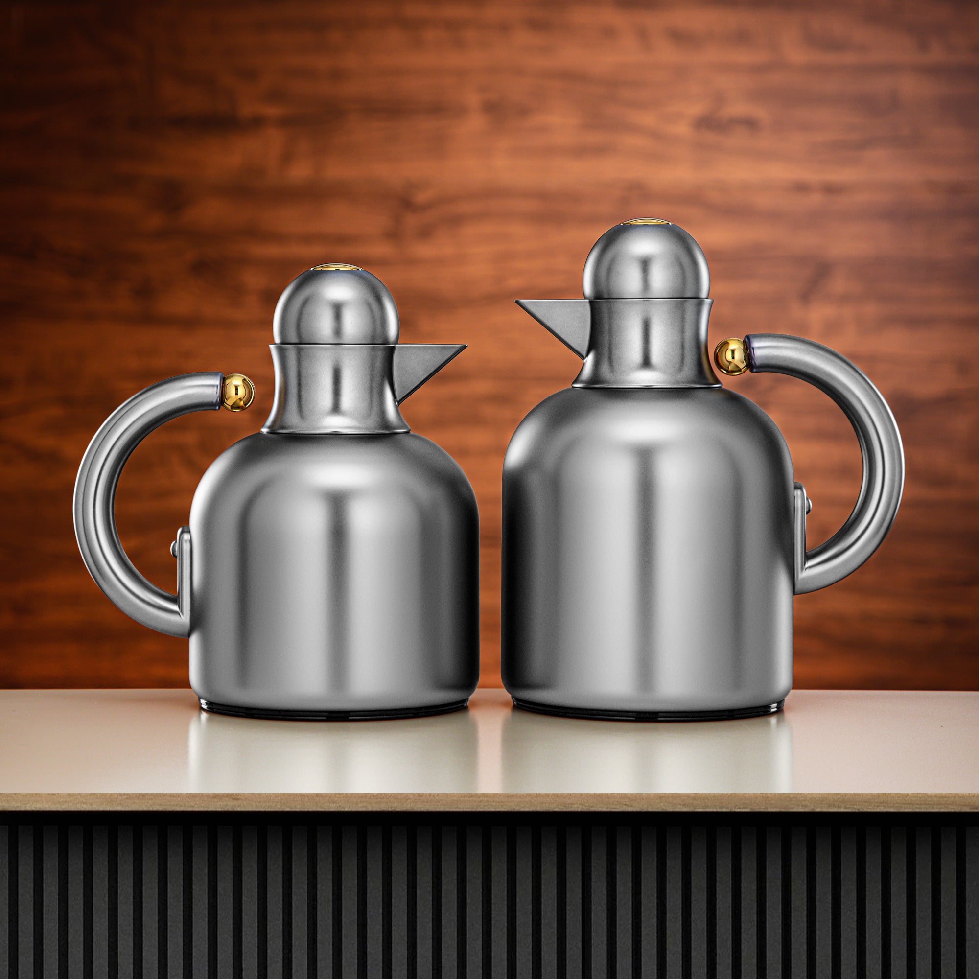 طقم ترامس المرجان 0.6 لتر + 1 لتر فضي غير لامع مزين بلمسات ذهبية