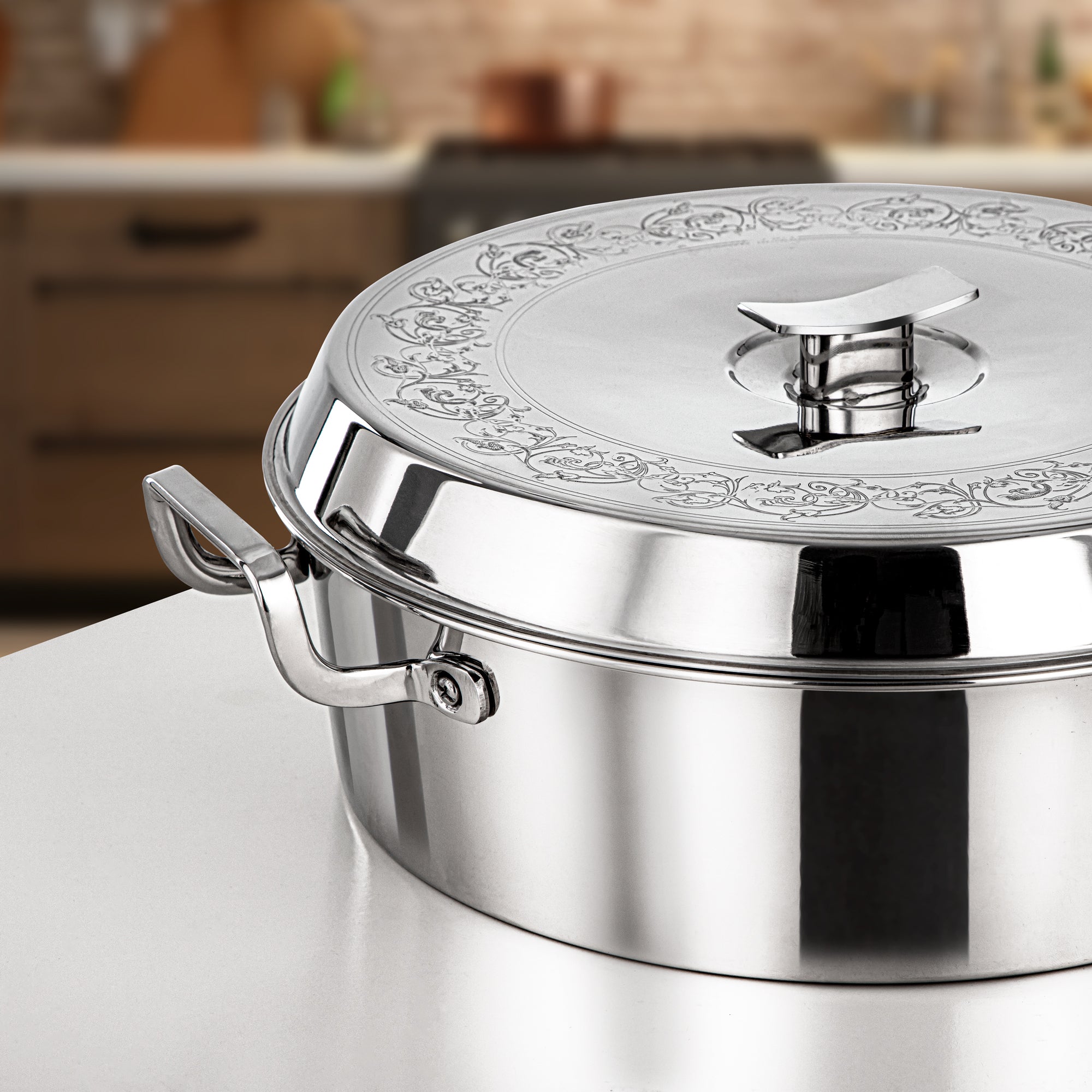 Almarjan Hot Pot Set Stainless Steel Silver Etched Cover 2-Piece 4800ml & 6000ml (H25P9) – Badr Collection | Exquisite Serveware