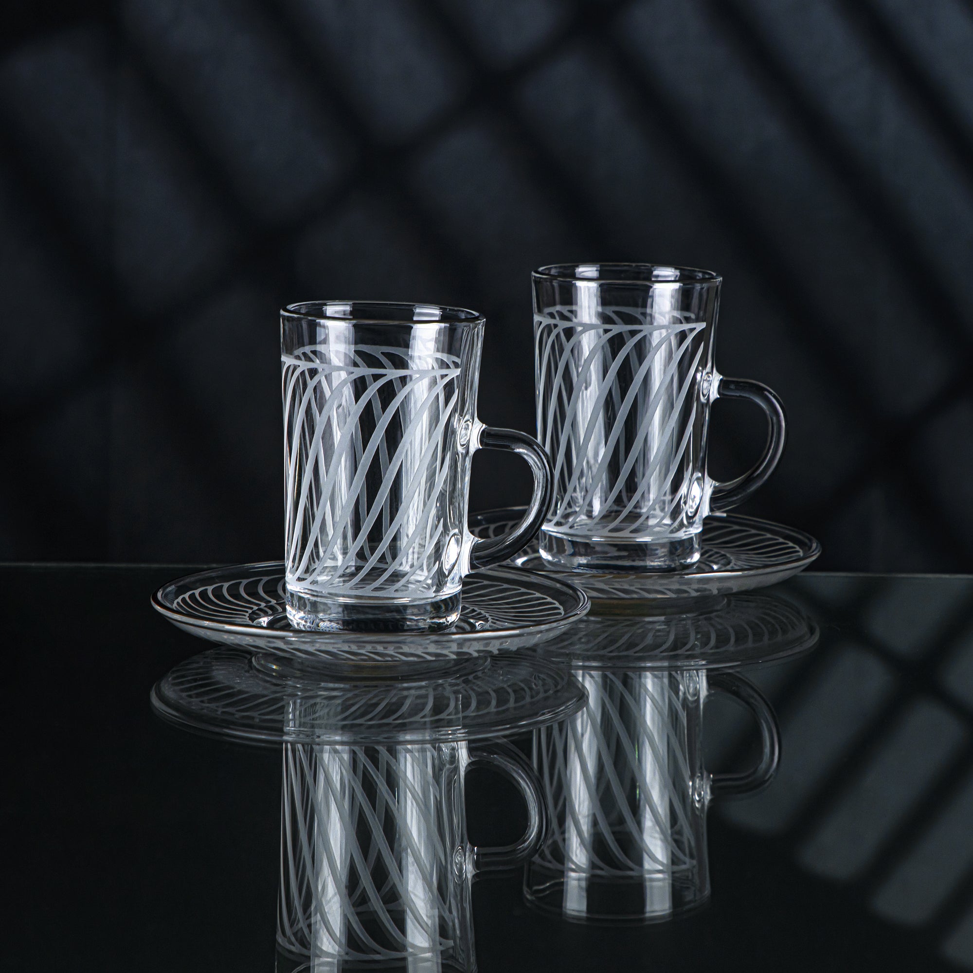 Almarjan 6 Pieces Wave Collection Glass Tea Cup With Silver Rim - GLS2630038