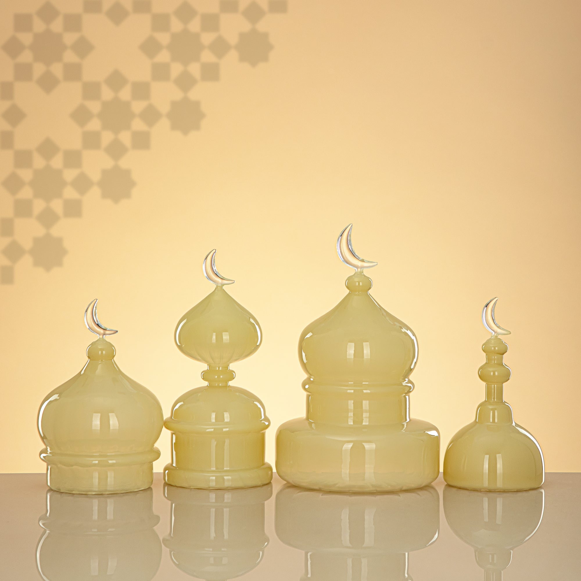Almarjan Minaret Table Decoration 23cm x 15cm Ivory with Clear Crescent Moon – Noor Al Layali