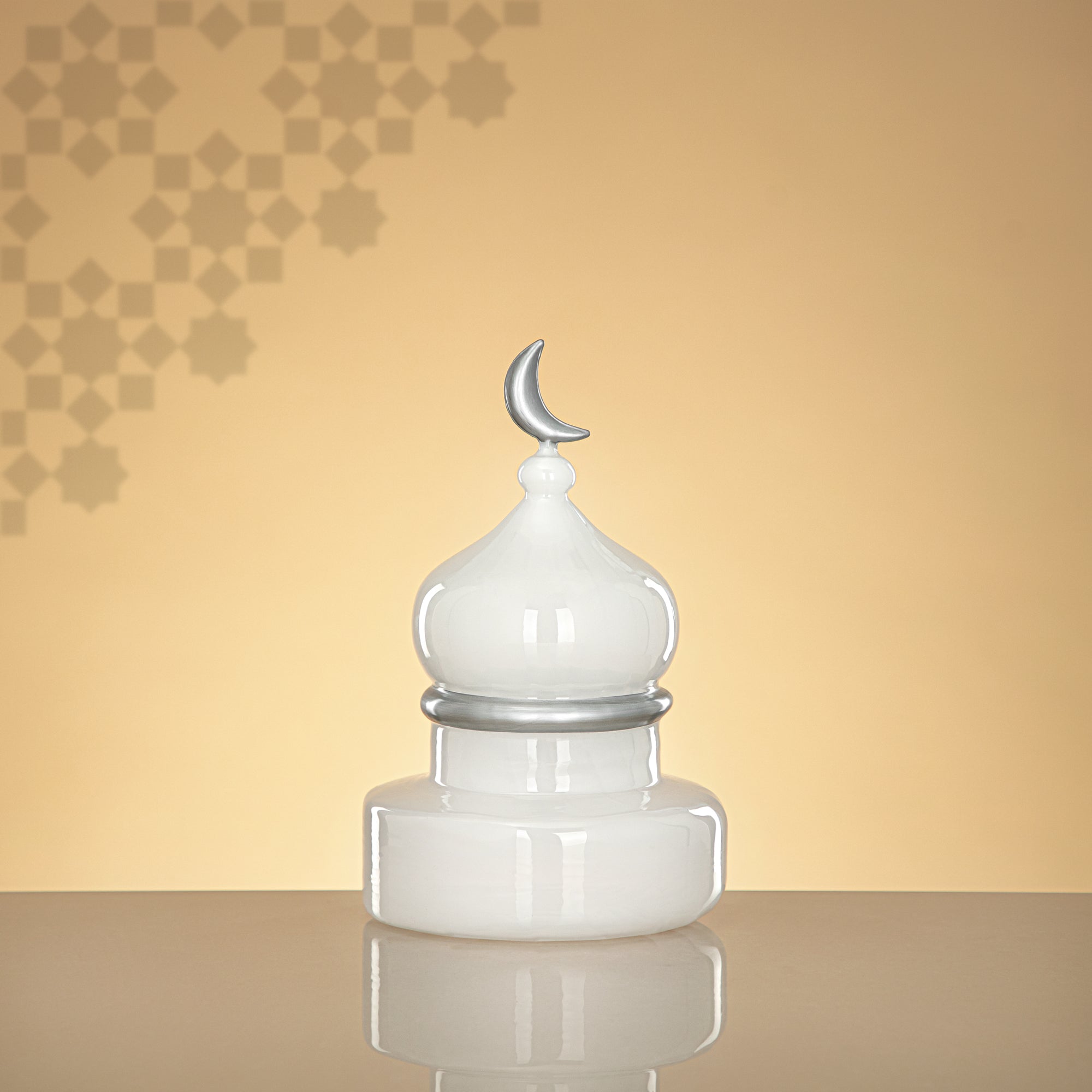 Almarjan Minaret Table Decoration 23cm x 15cm Ivory with Silver Lines & Crescent Moon – Noor Al Layali