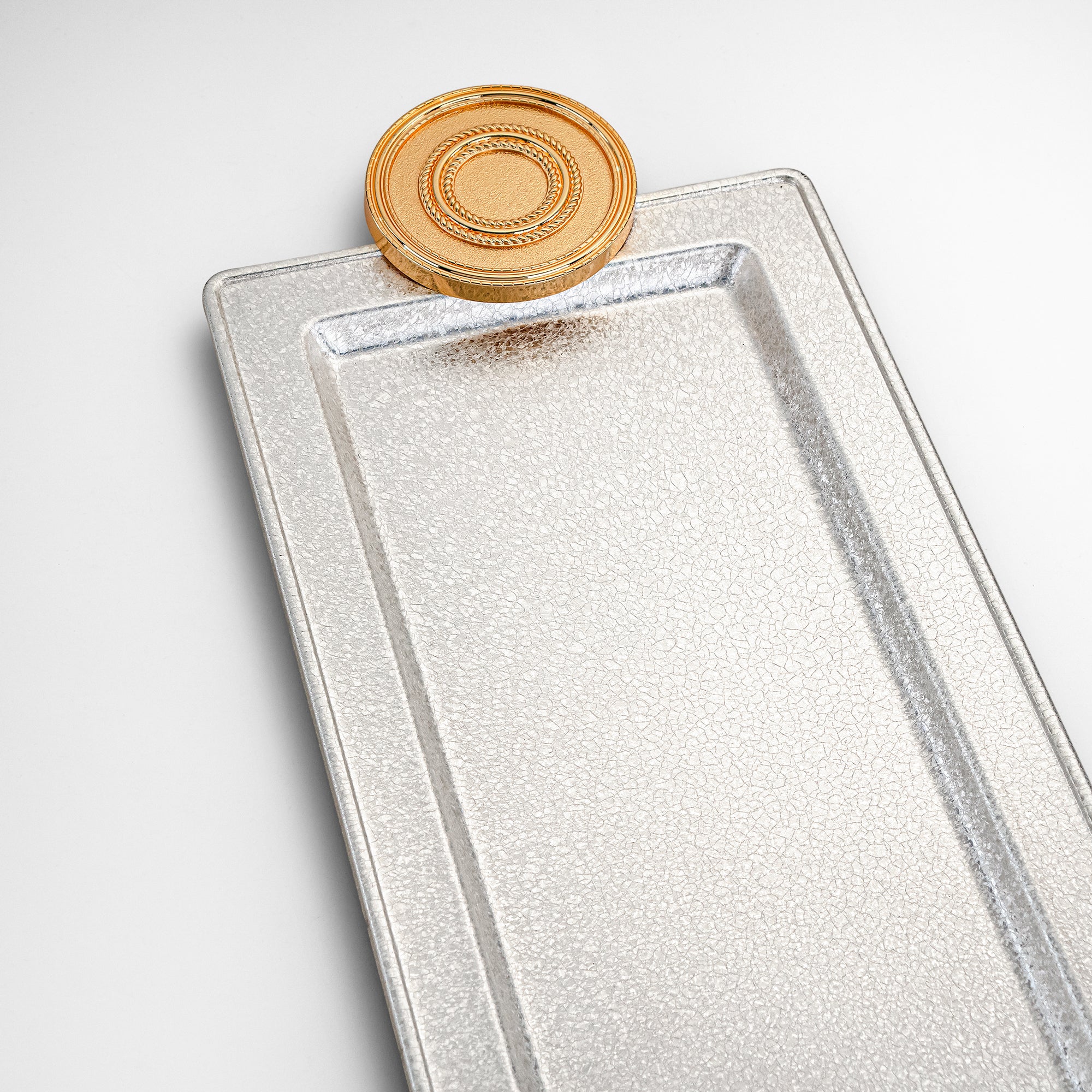 صينية تقديم المرجان 56 سم فضي وذهبي بتصميم متشقق