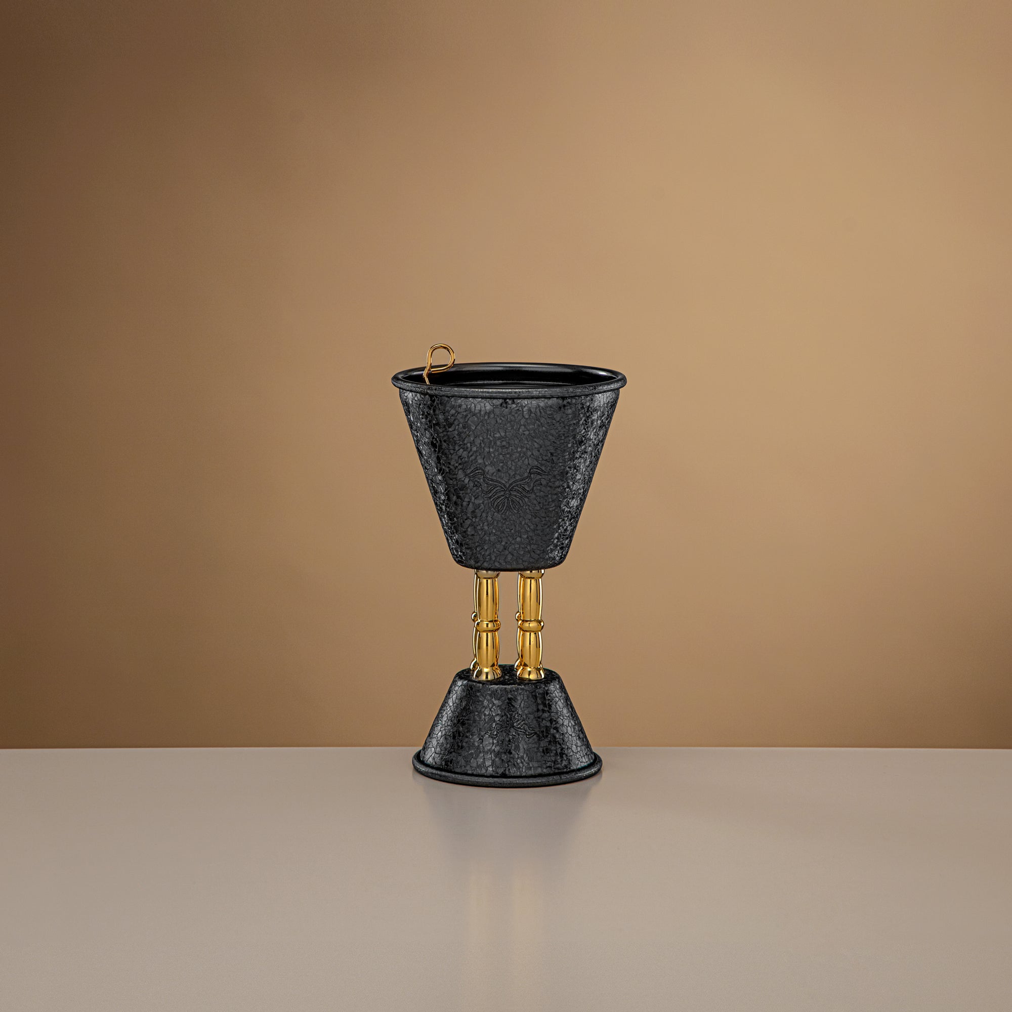 مبخرة المرجان بتشطيب متشقق باللونين الأسود والذهبي، معدن، 18 سم (HT2506163)